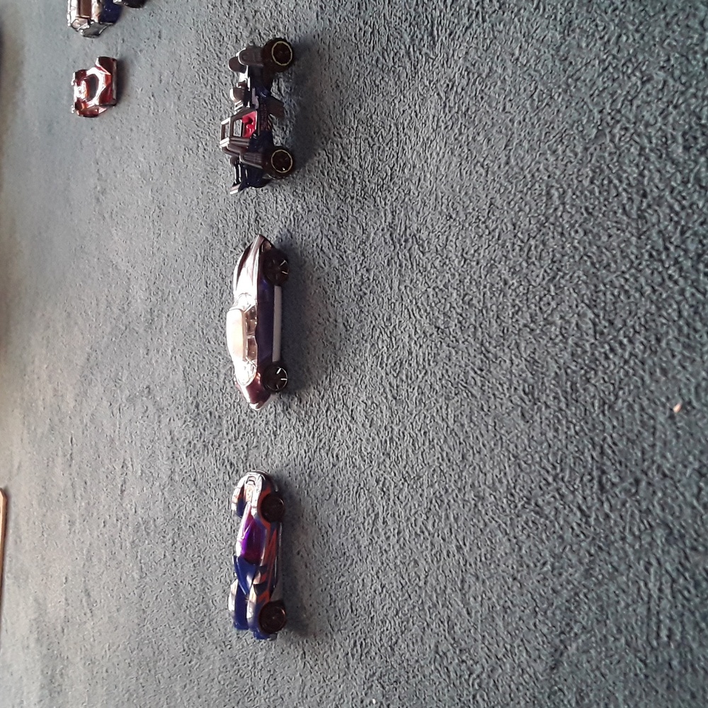 14 Hotwheel cars playset, In mint condition - Picture 3 of 6